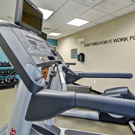 Fairfield Inn & Suites Tampa Fairgrounds/Casino Orient Park Dış mekan fotoğraf