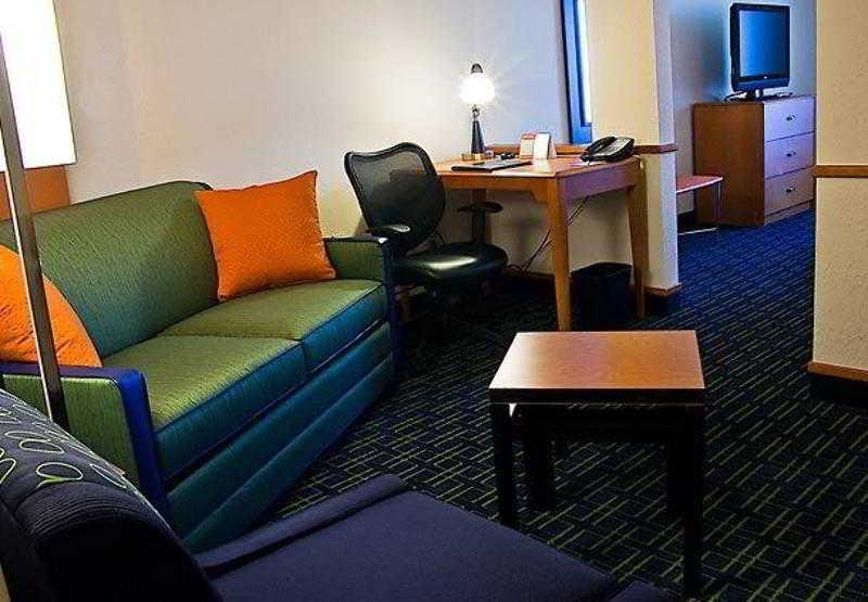 Fairfield Inn & Suites Tampa Fairgrounds/Casino Orient Park Dış mekan fotoğraf