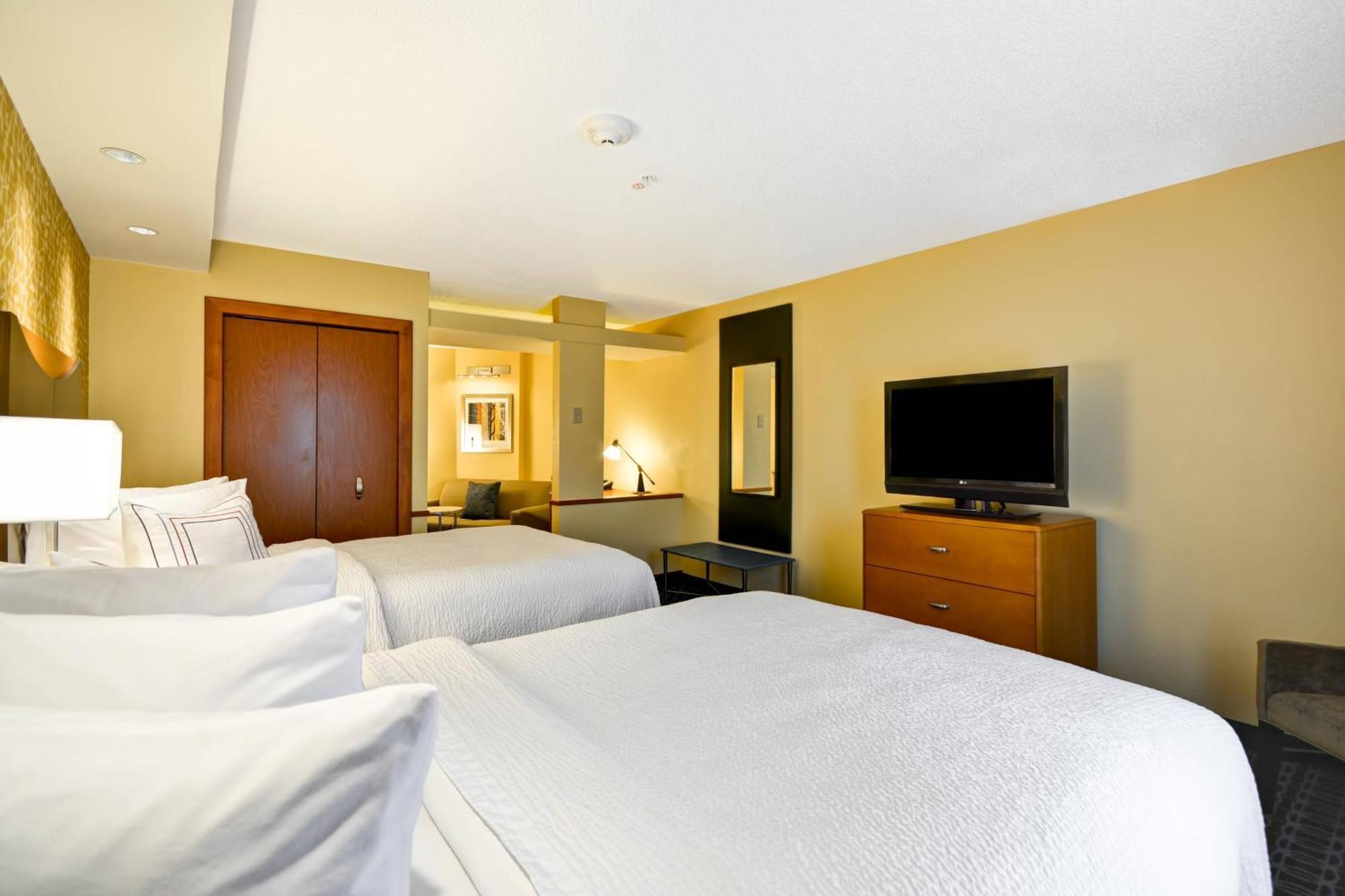 Fairfield Inn & Suites Tampa Fairgrounds/Casino Orient Park Dış mekan fotoğraf