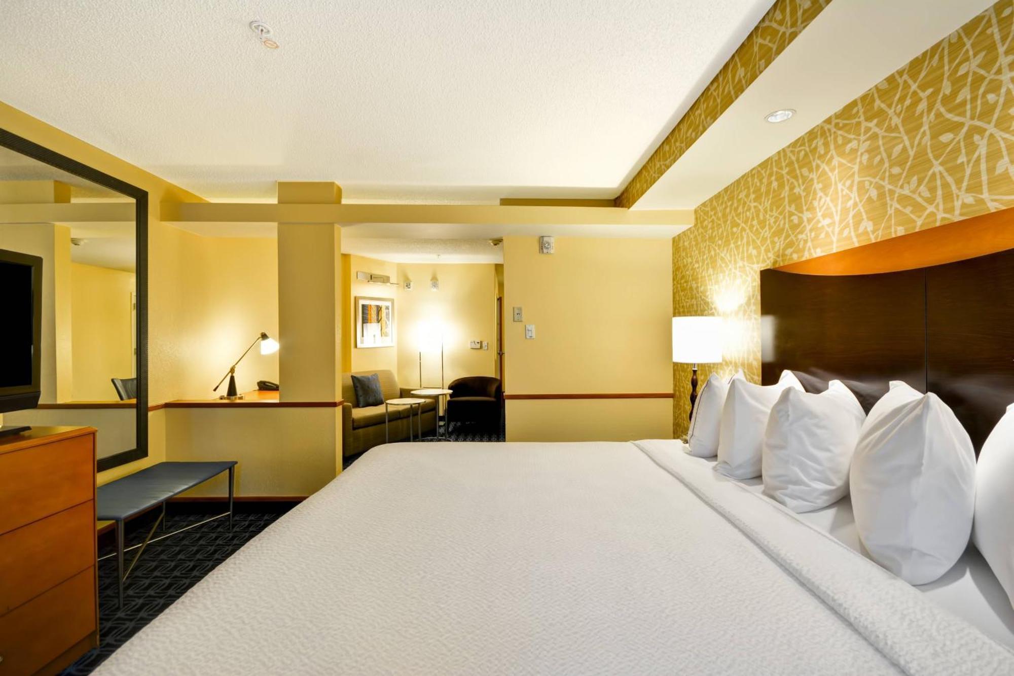 Fairfield Inn & Suites Tampa Fairgrounds/Casino Orient Park Dış mekan fotoğraf