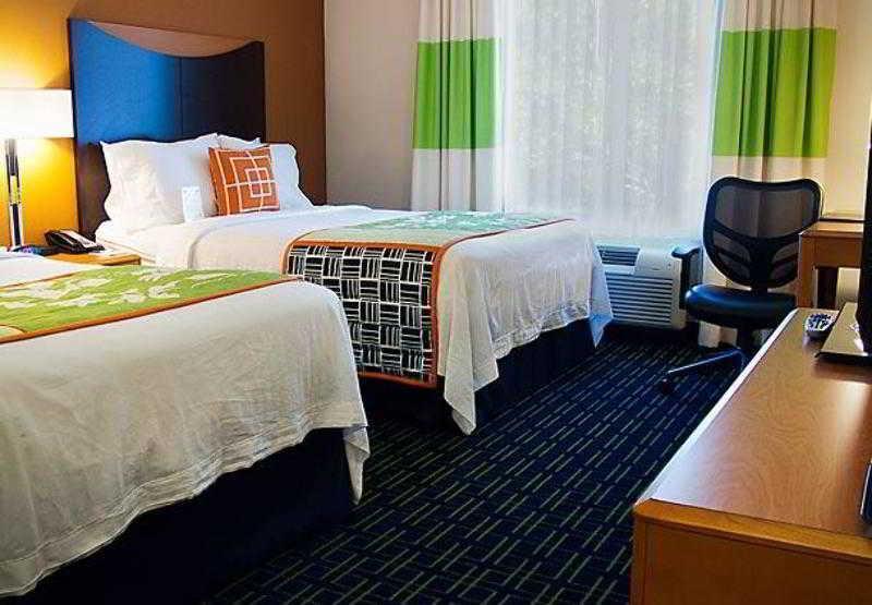 Fairfield Inn & Suites Tampa Fairgrounds/Casino Orient Park Dış mekan fotoğraf